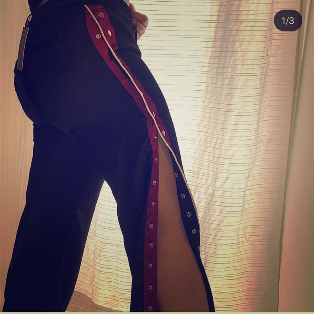 MANIÈRE DE VOIR satin track pants.💕